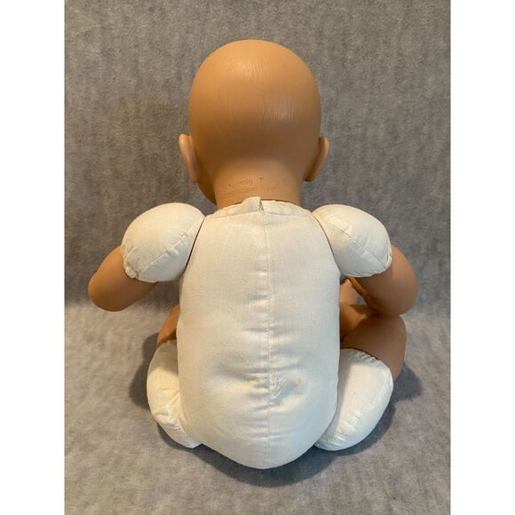 Molly P Originals Doll A-80 YaYa Cloth Body‎ Vinyl Limbs 2006 #102841 HTF - Picture 4 of 7